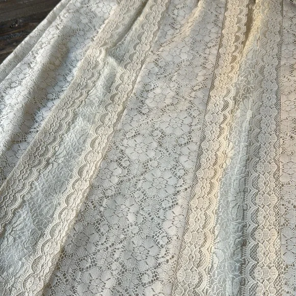 Vintage Carefree Fashions cream full lace maxi skirt GVC size L - Picture 7 of 9